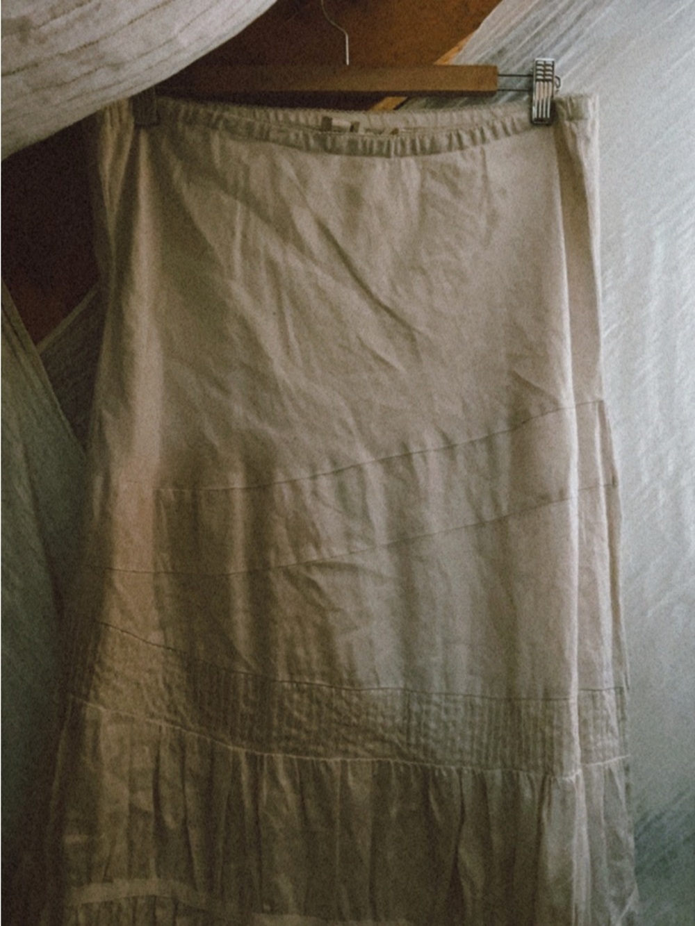 Maxi white 100% linen skirt - Picture 2 of 5